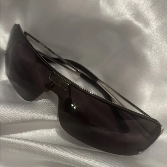 Miu Miu Dark Gray Shield Sunglasses Miu Miu 75mm Oversize Shield Sunglasses | Nordstrom main image 4